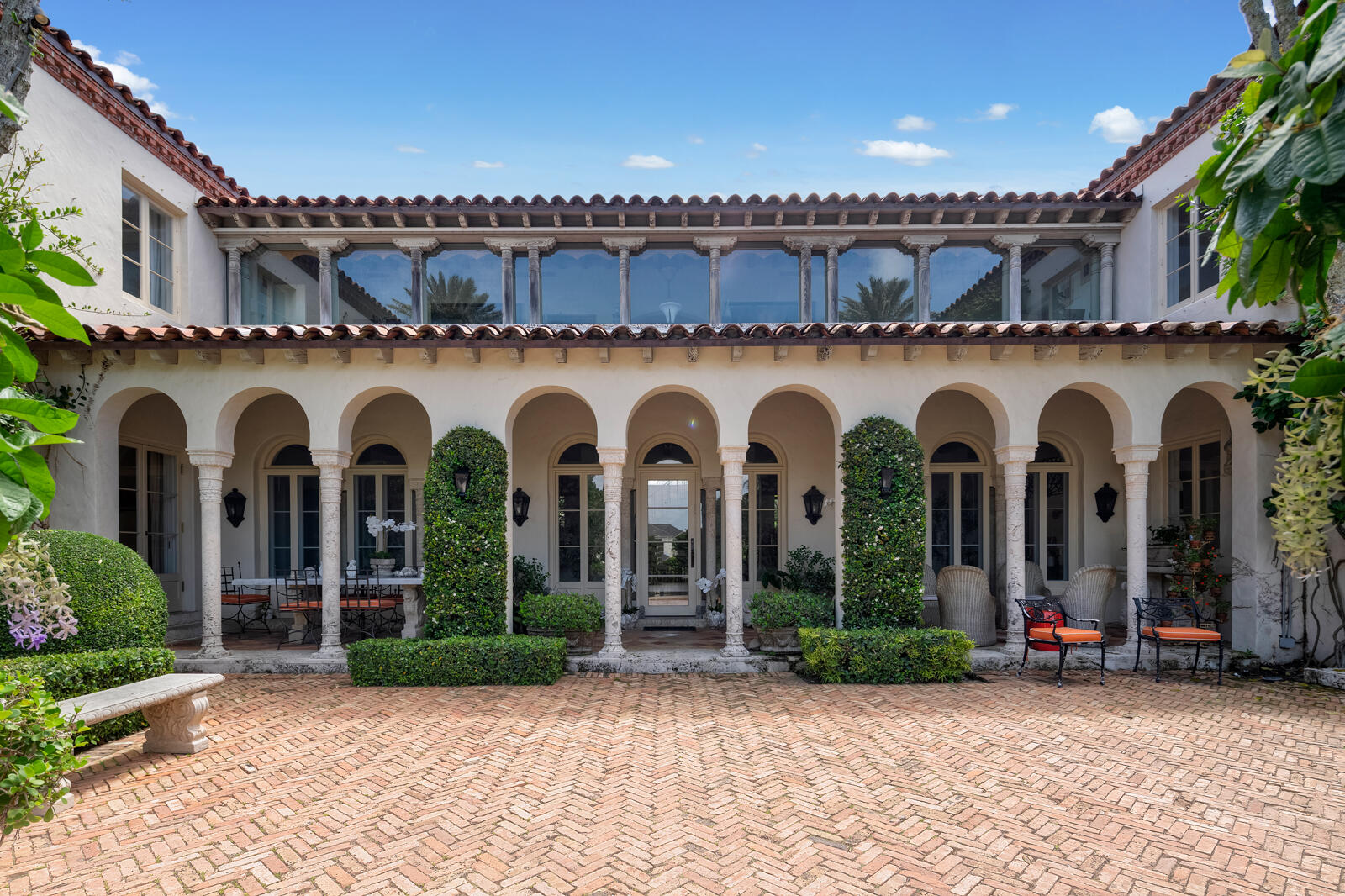 Tropical Isle - Residential