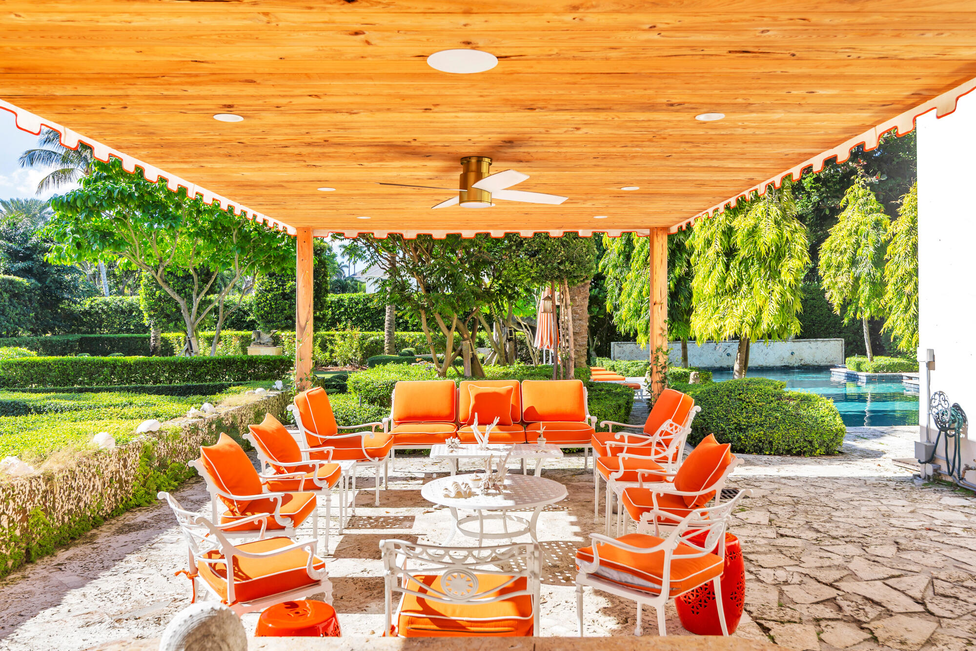 Tropical Isle - Residential