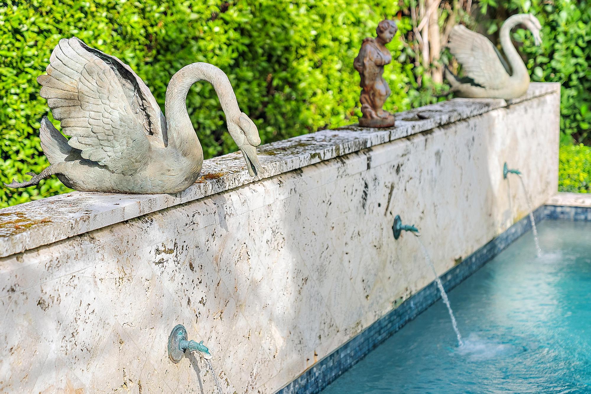 Tropical Isle - Residential