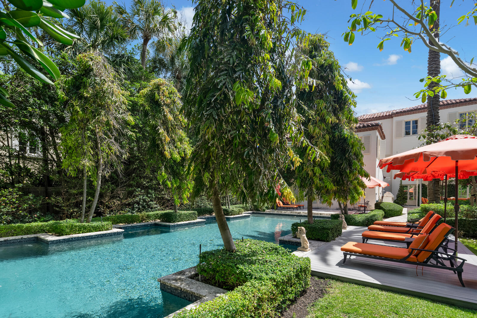 Tropical Isle - Residential