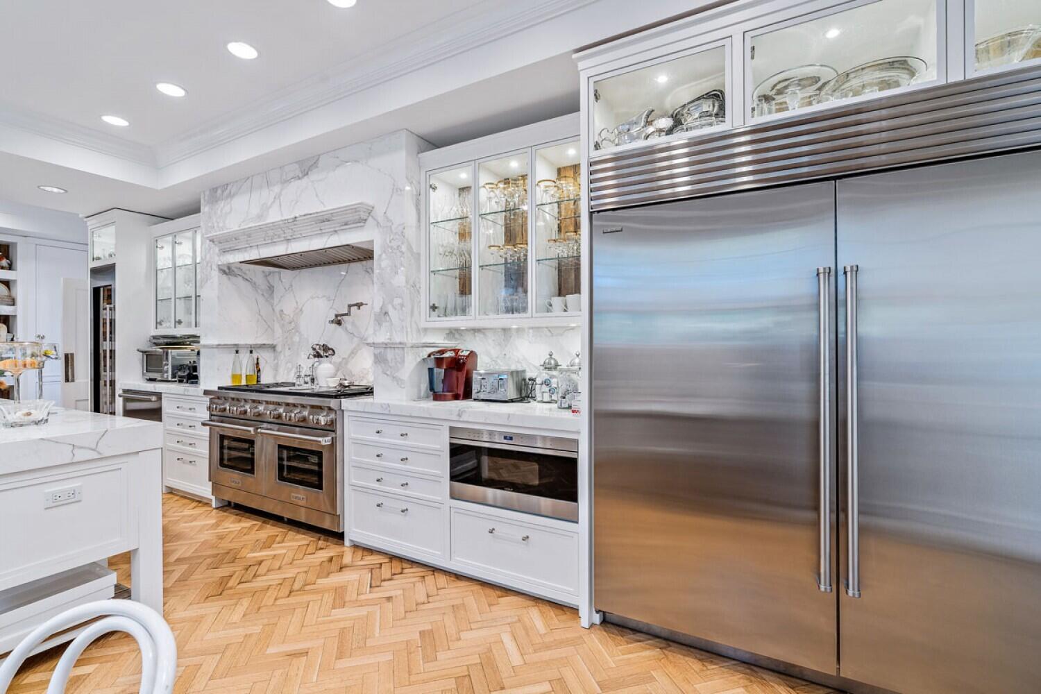 Tropical Isle - Residential