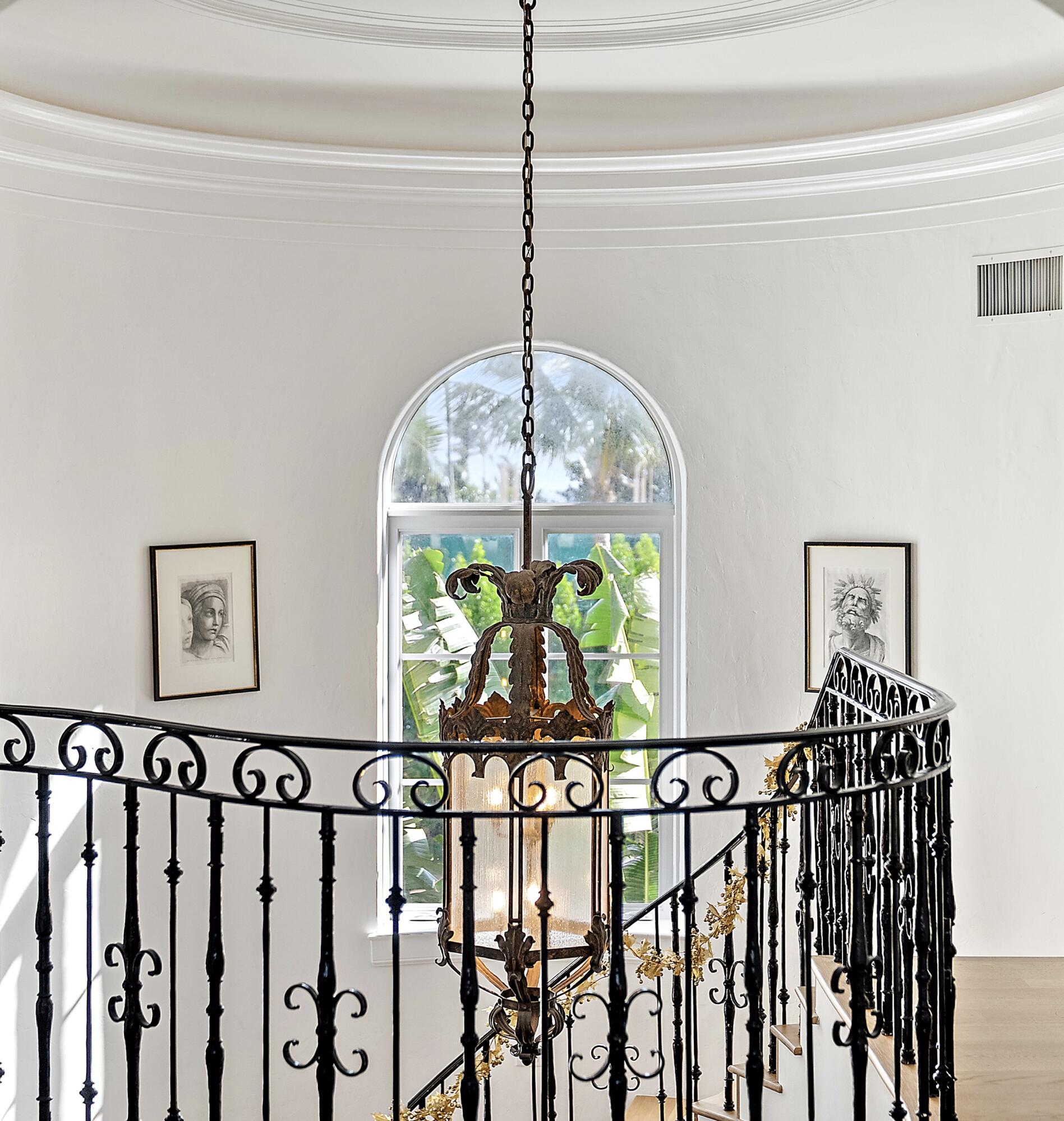 Tropical Isle - Residential