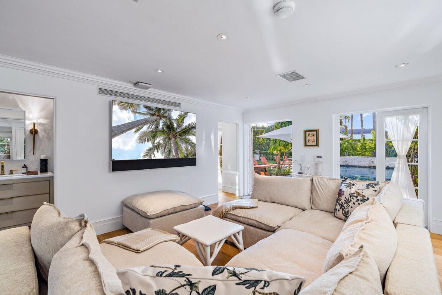 Tropical Isle - Residential