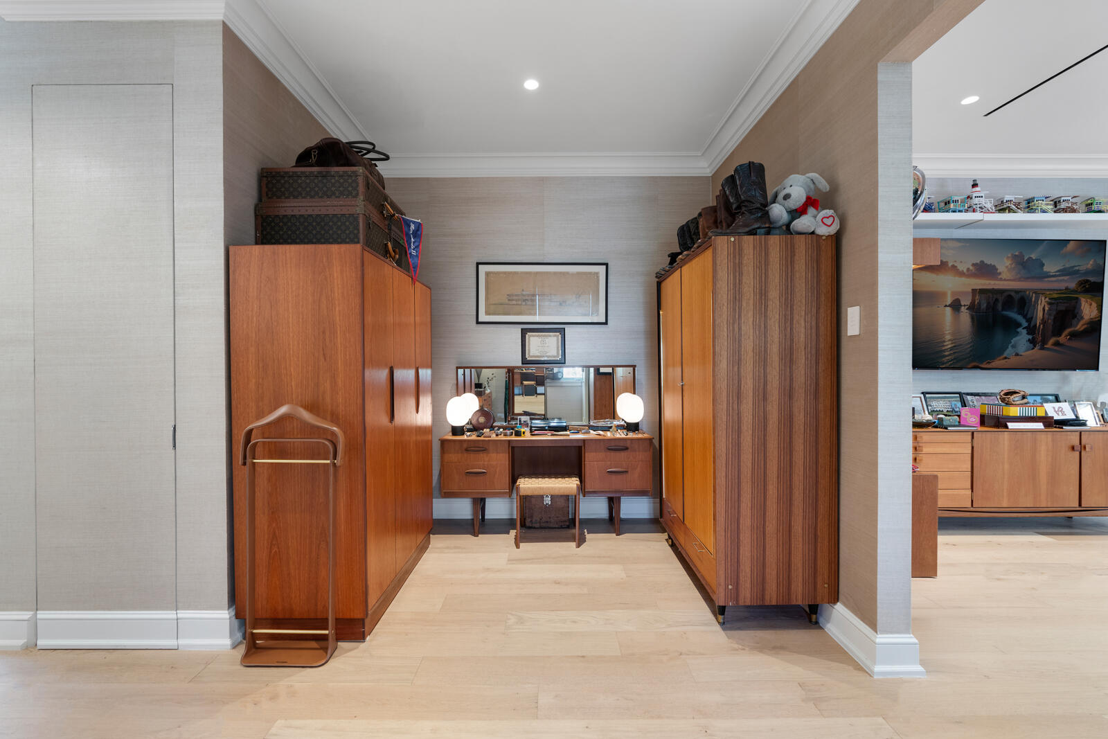 Tropical Isle - Residential