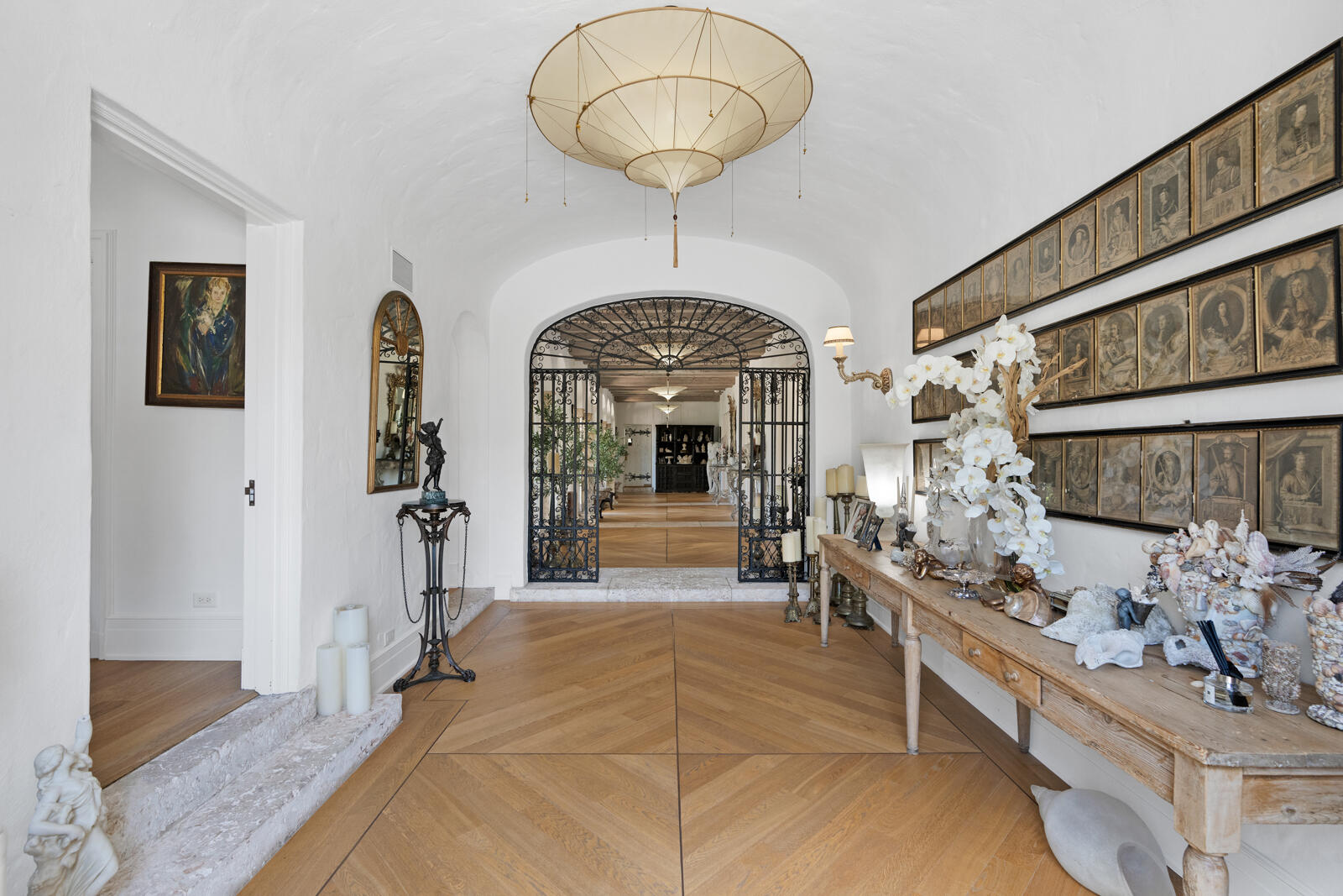 Tropical Isle - Residential