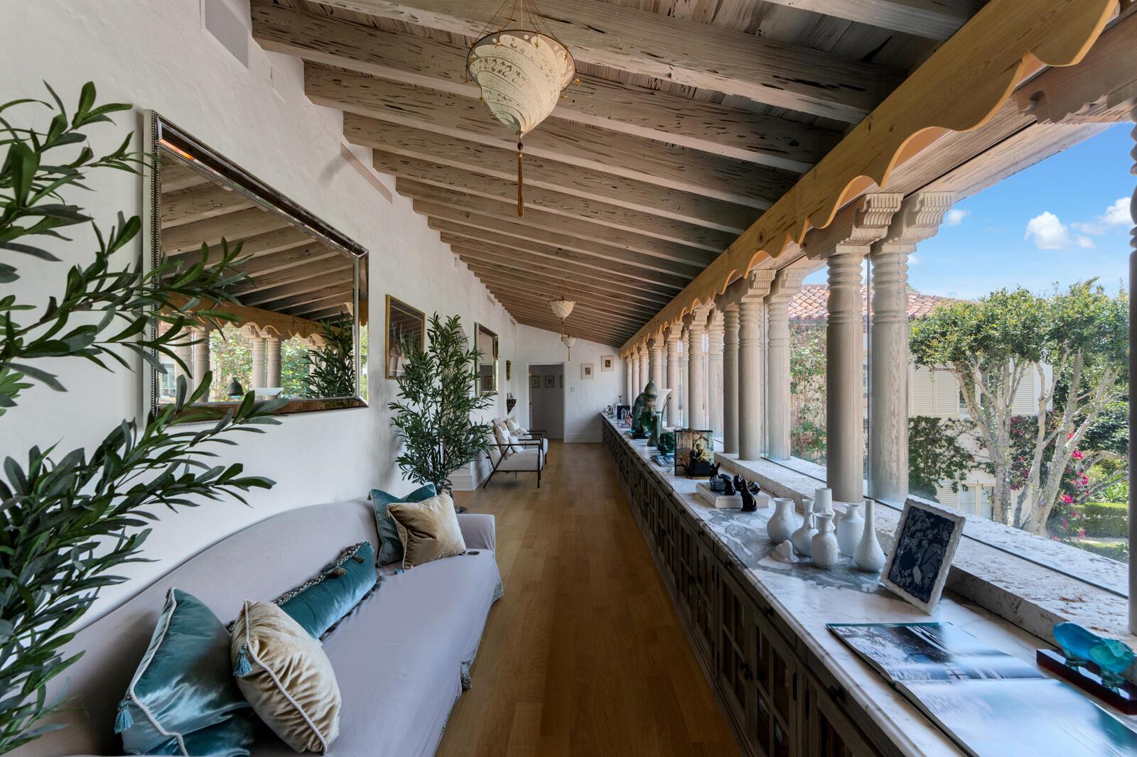 Tropical Isle - Residential