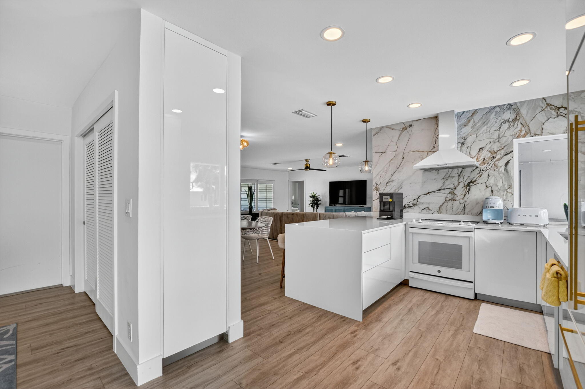 CAMINO GARDENS SEC 1 - Residential