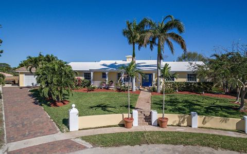 1665 Isles Circle North Palm Beach FL 33408