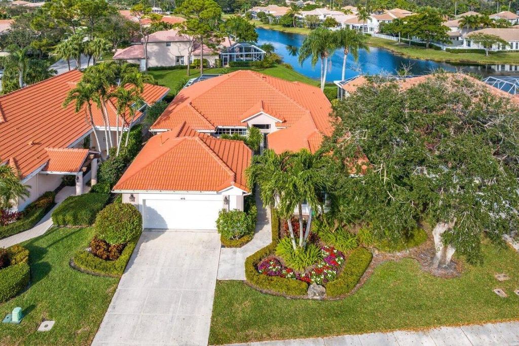 Photo of 415 Eagleton Cove Way, Palm Beach Gardens, FL 33418 (MLS # R10947836)