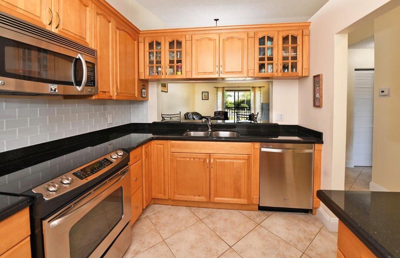 BOCA PALMS CONDO I THRU IV - Residential