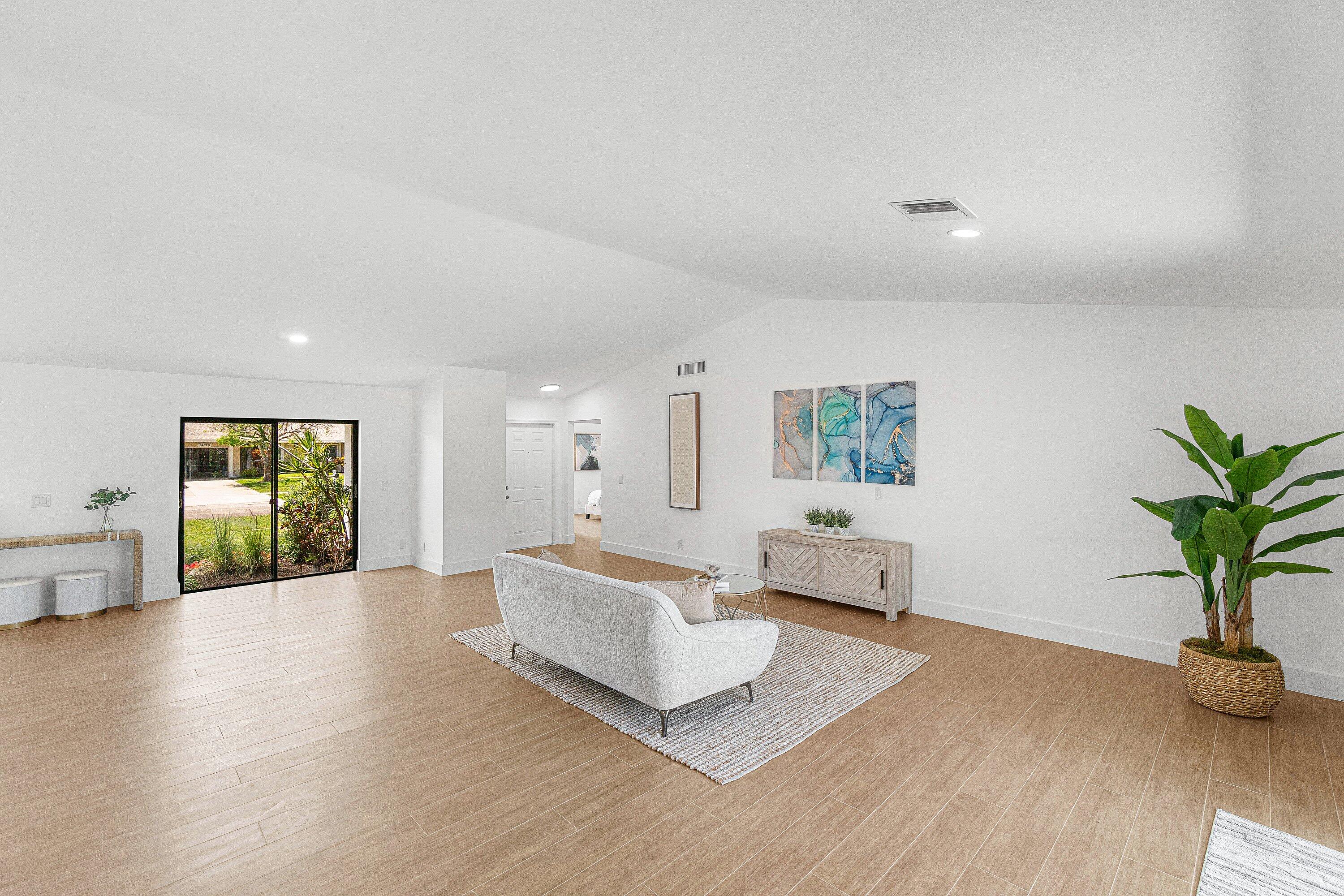 COCO WOOD LAKES - Residential