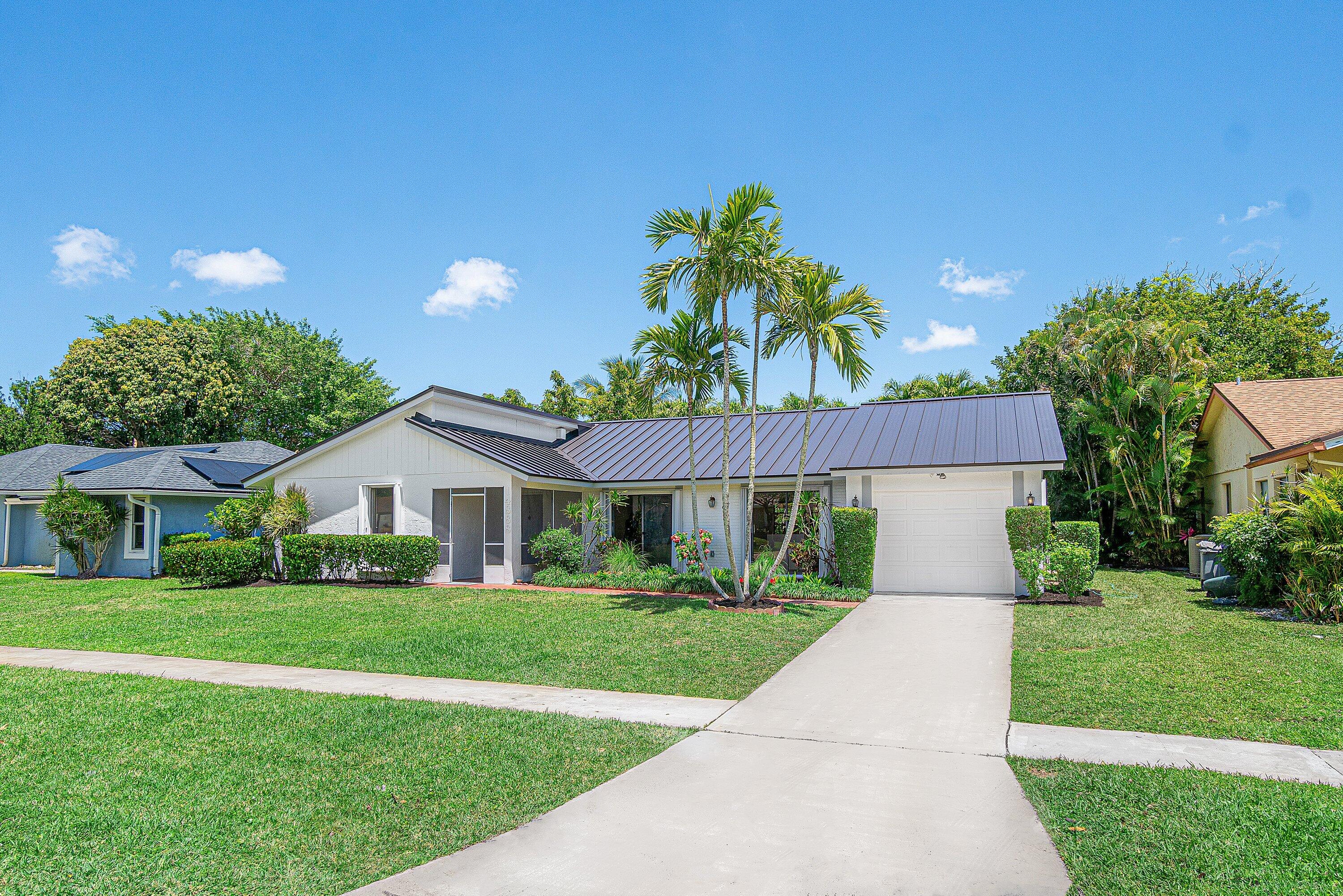 COCO WOOD LAKES - Residential