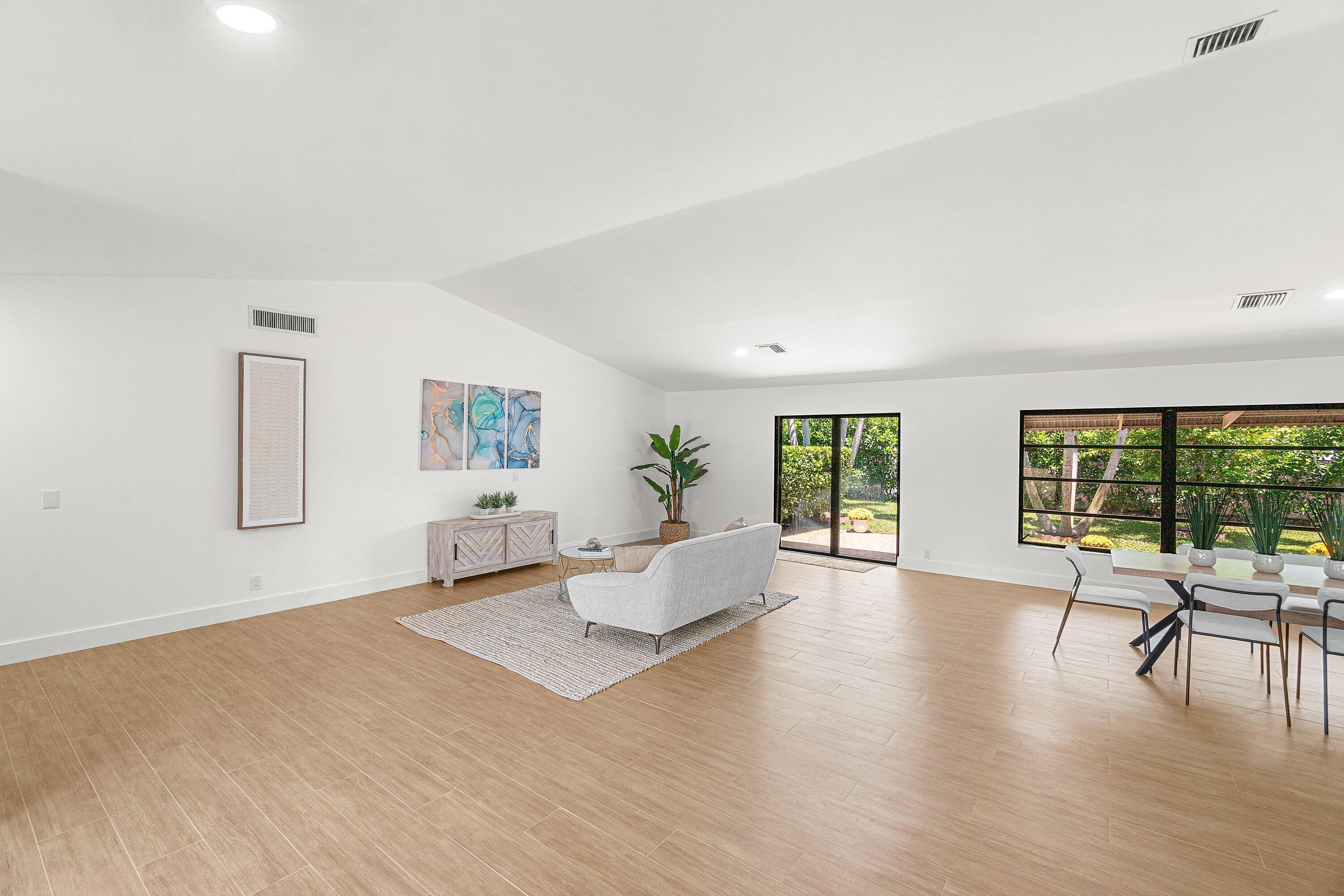 COCO WOOD LAKES - Residential