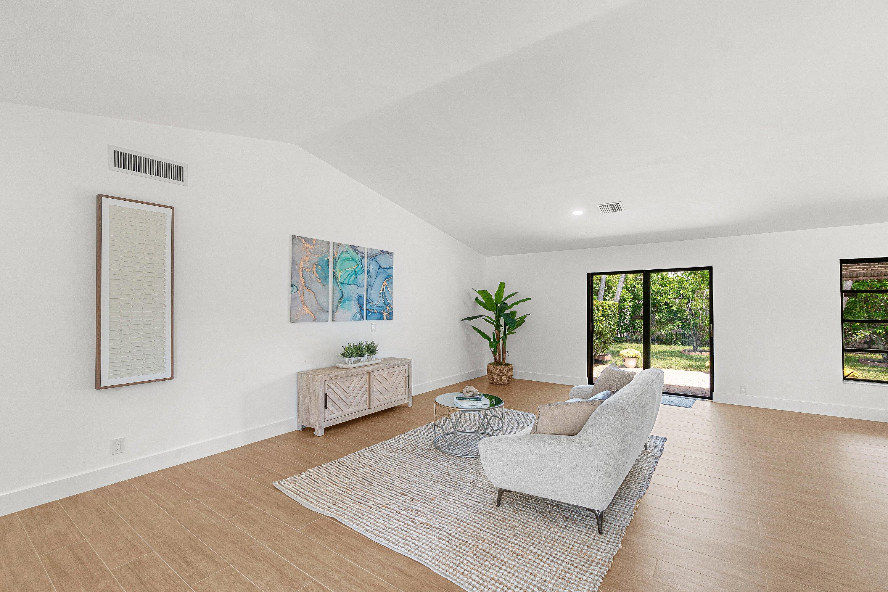 COCO WOOD LAKES - Residential