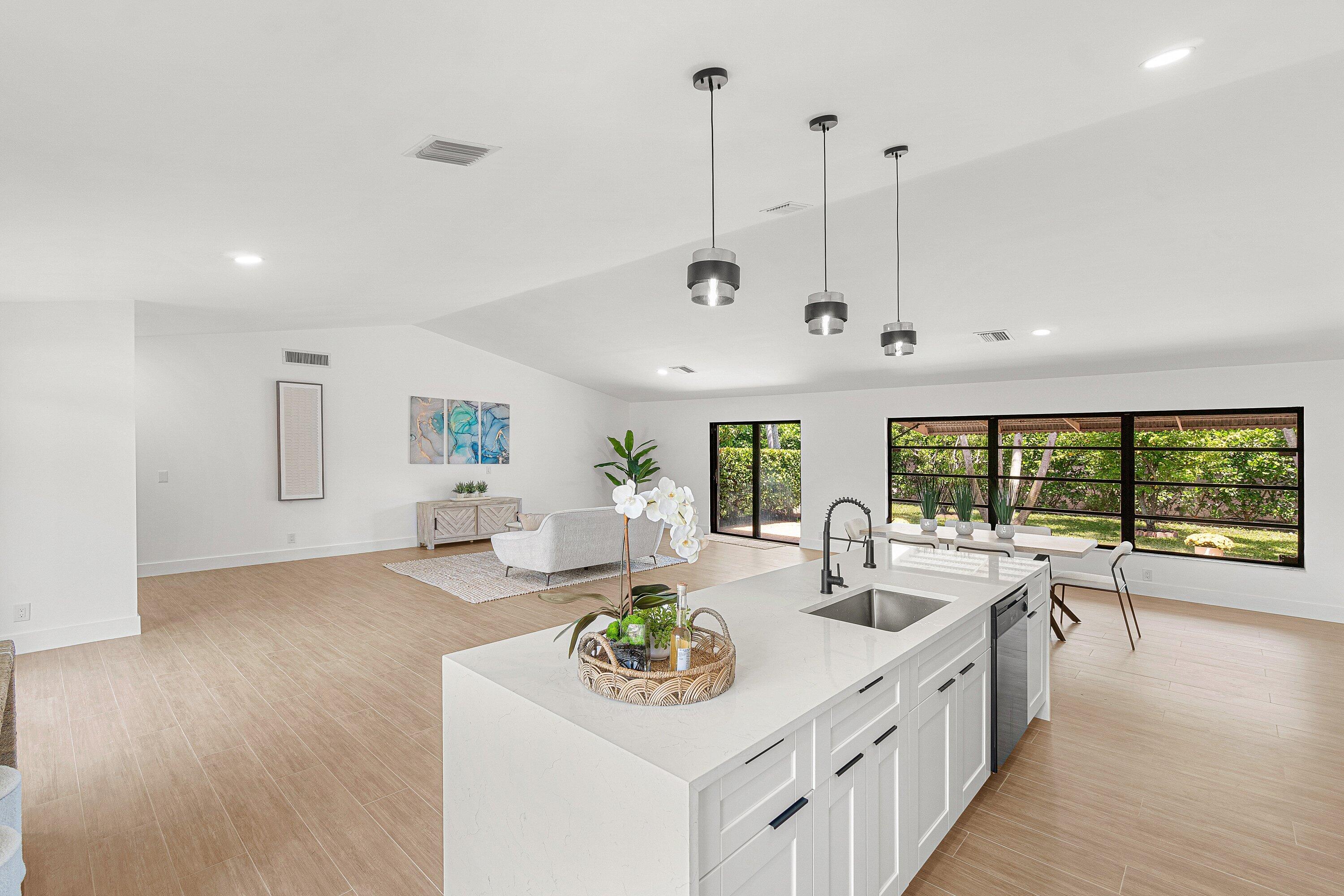 COCO WOOD LAKES - Residential