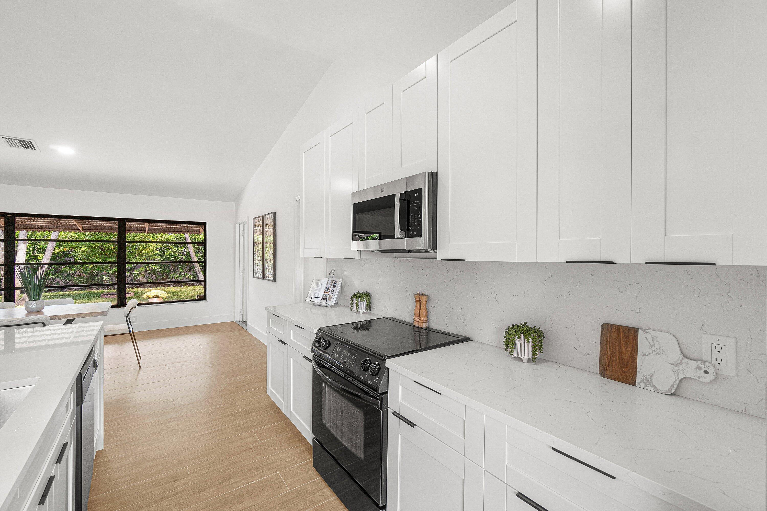 COCO WOOD LAKES - Residential