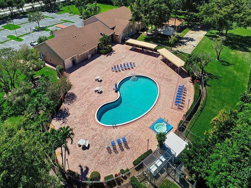 COCO WOOD LAKES - Residential