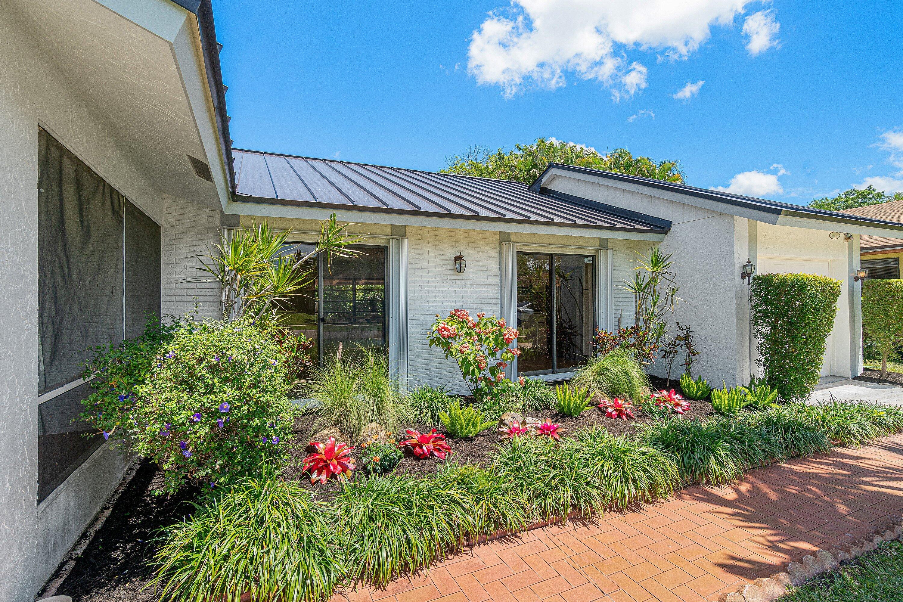 COCO WOOD LAKES - Residential