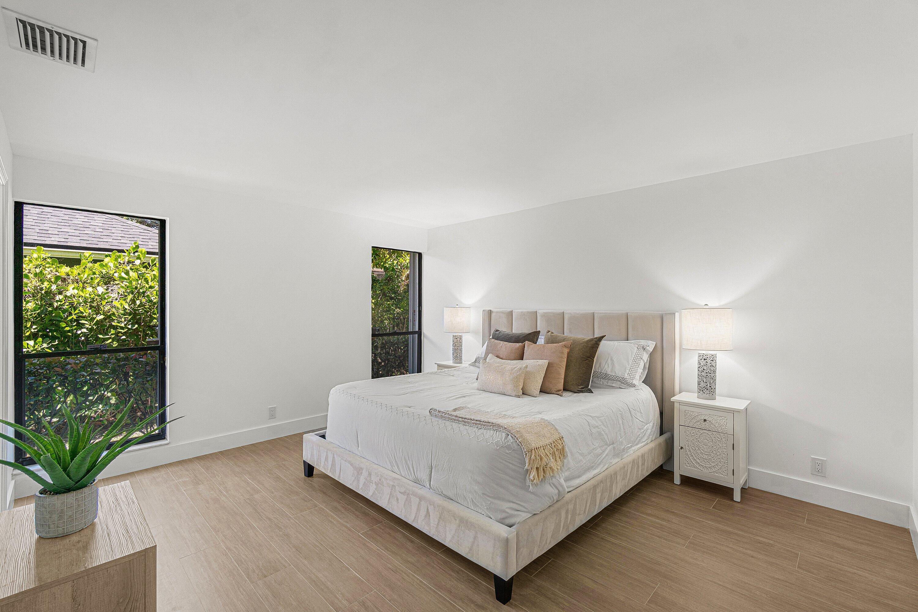 COCO WOOD LAKES - Residential