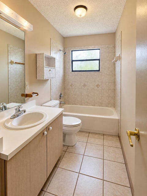 Tiny photo for 1396 SW 19TH Terrace, Okeechobee, FL 34974 (MLS # B26090976)