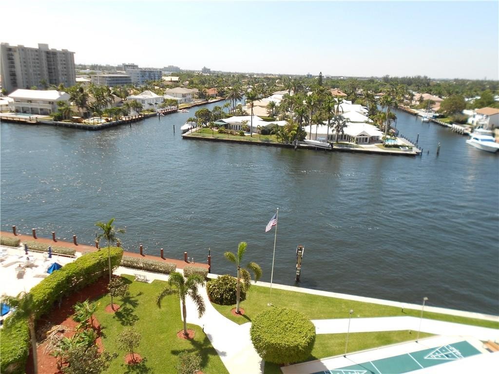 Coral Ridge Towers - Residential