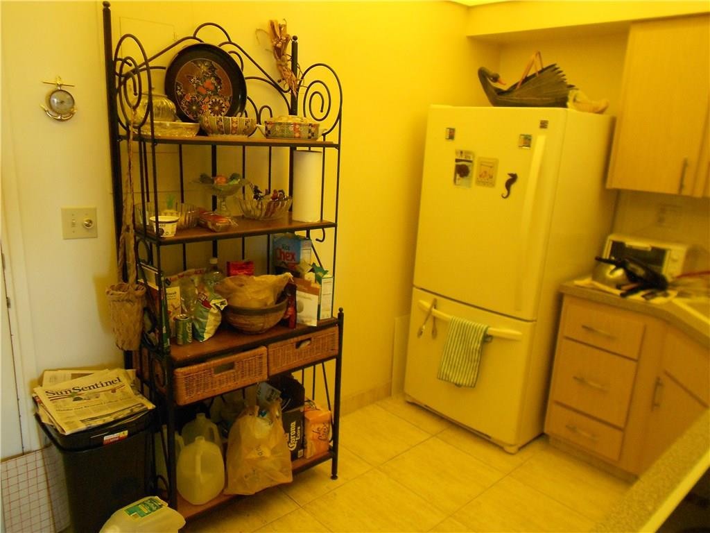 Coral Ridge Towers - Residential