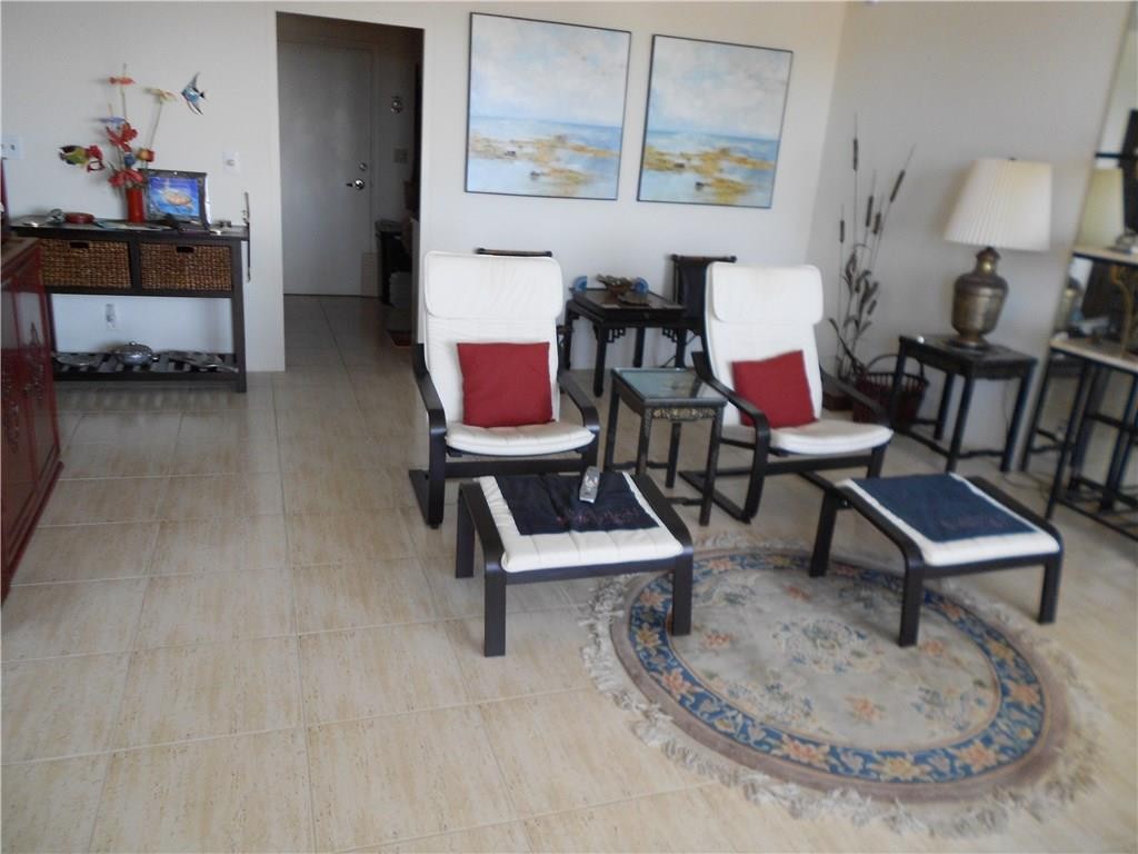Coral Ridge Towers - Residential
