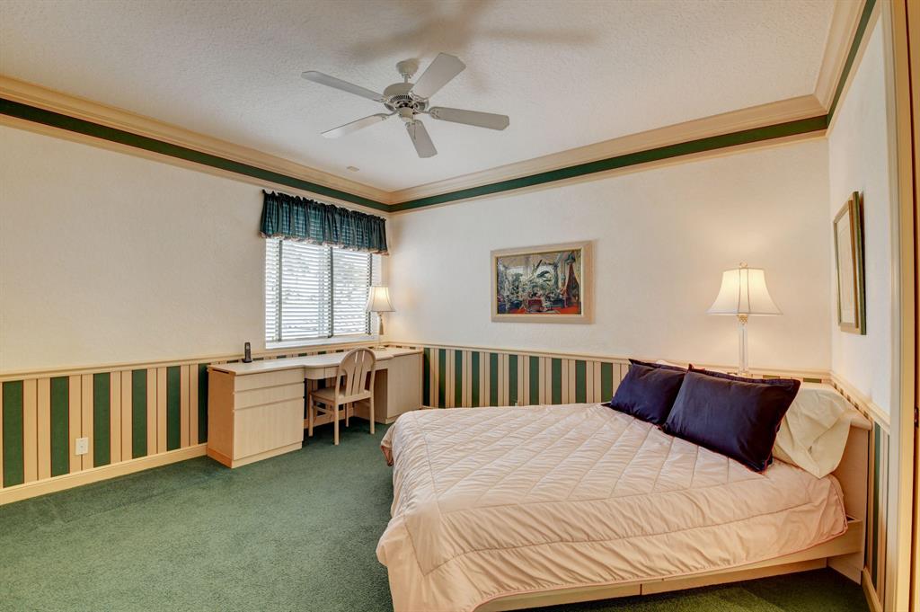 CLUBSIDE AT WOODFIELD COUNTRY CLUB - Residential