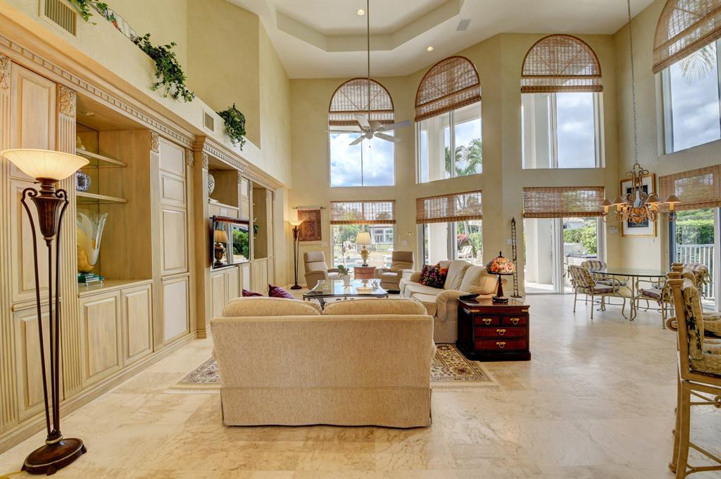 CLUBSIDE AT WOODFIELD COUNTRY CLUB - Residential