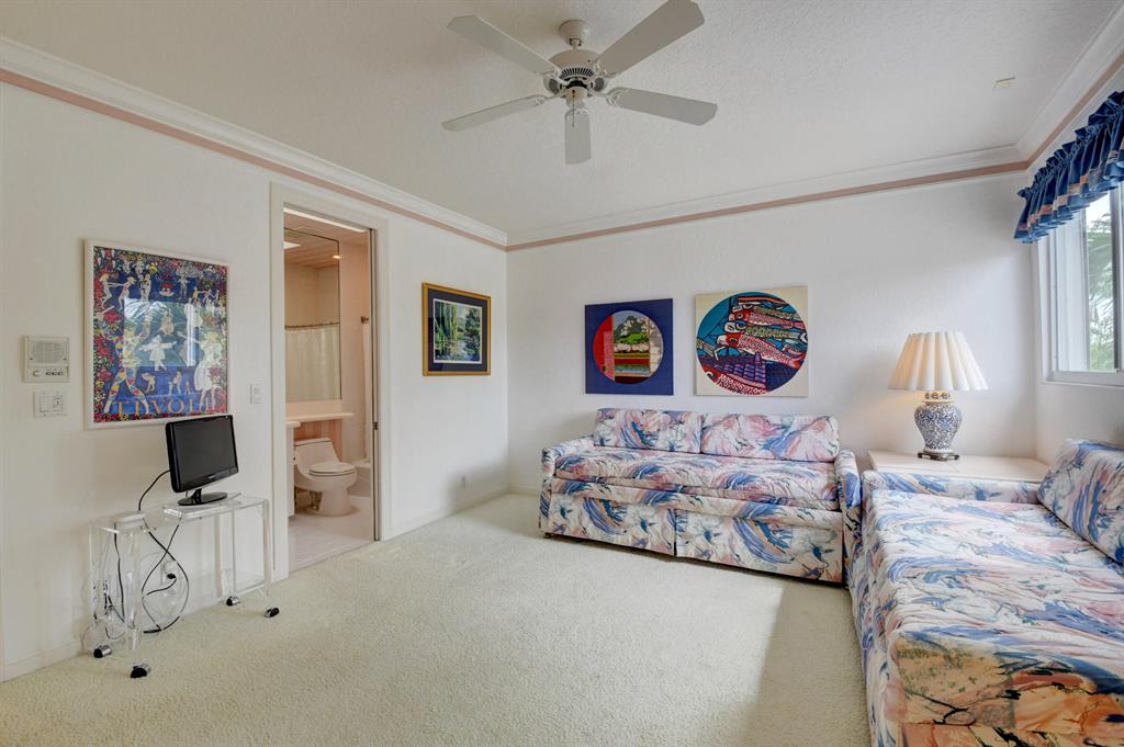 CLUBSIDE AT WOODFIELD COUNTRY CLUB - Residential