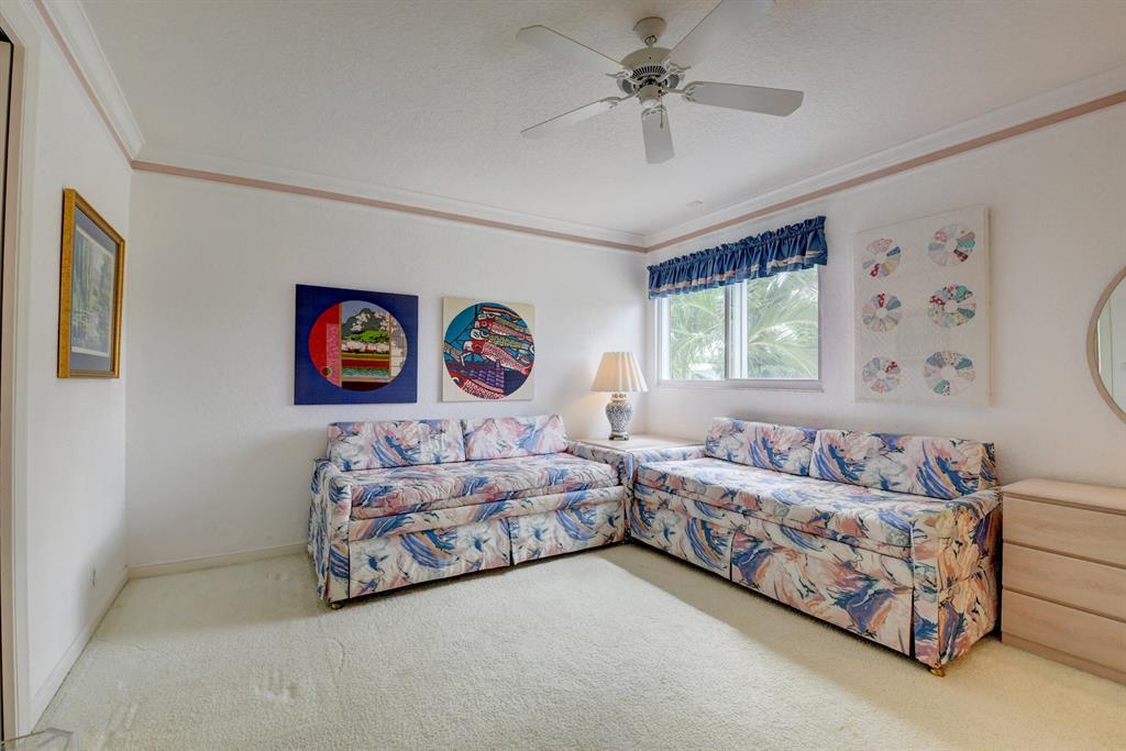 CLUBSIDE AT WOODFIELD COUNTRY CLUB - Residential