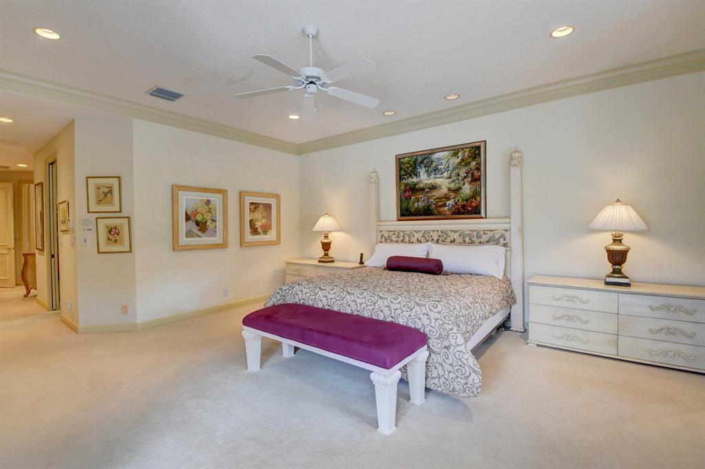 CLUBSIDE AT WOODFIELD COUNTRY CLUB - Residential