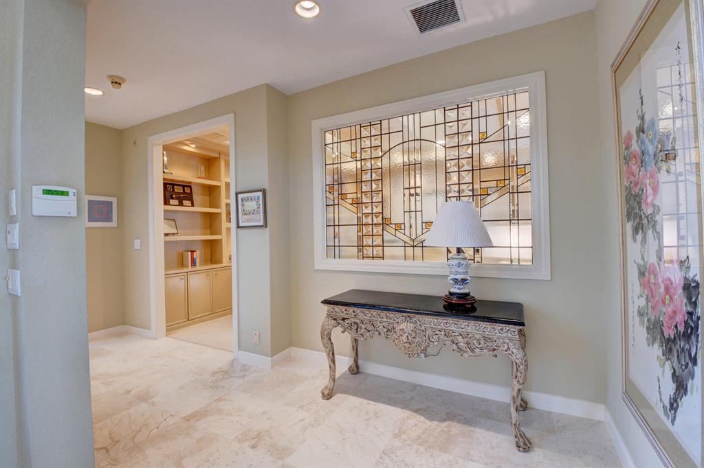 CLUBSIDE AT WOODFIELD COUNTRY CLUB - Residential