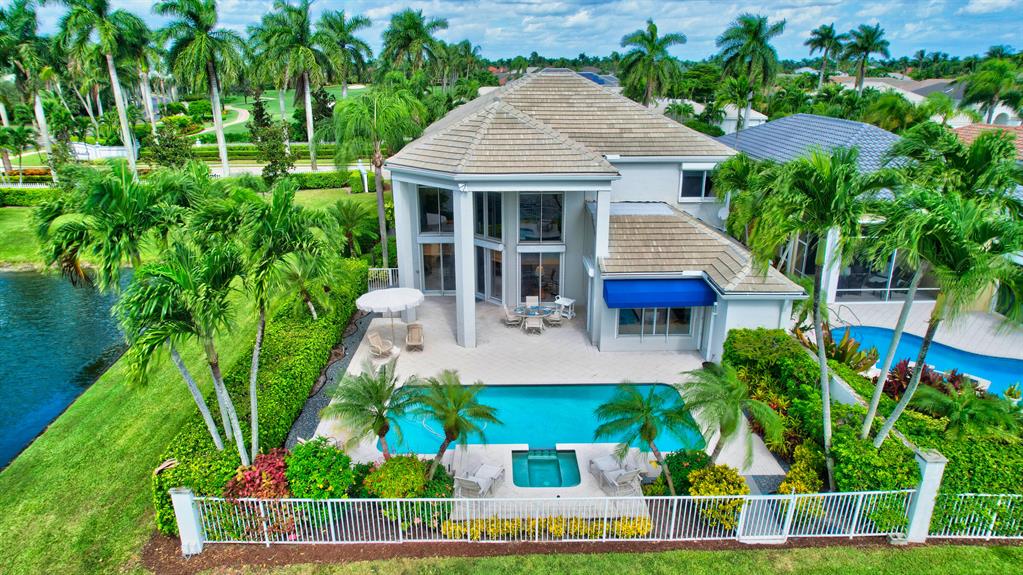 CLUBSIDE AT WOODFIELD COUNTRY CLUB - Residential