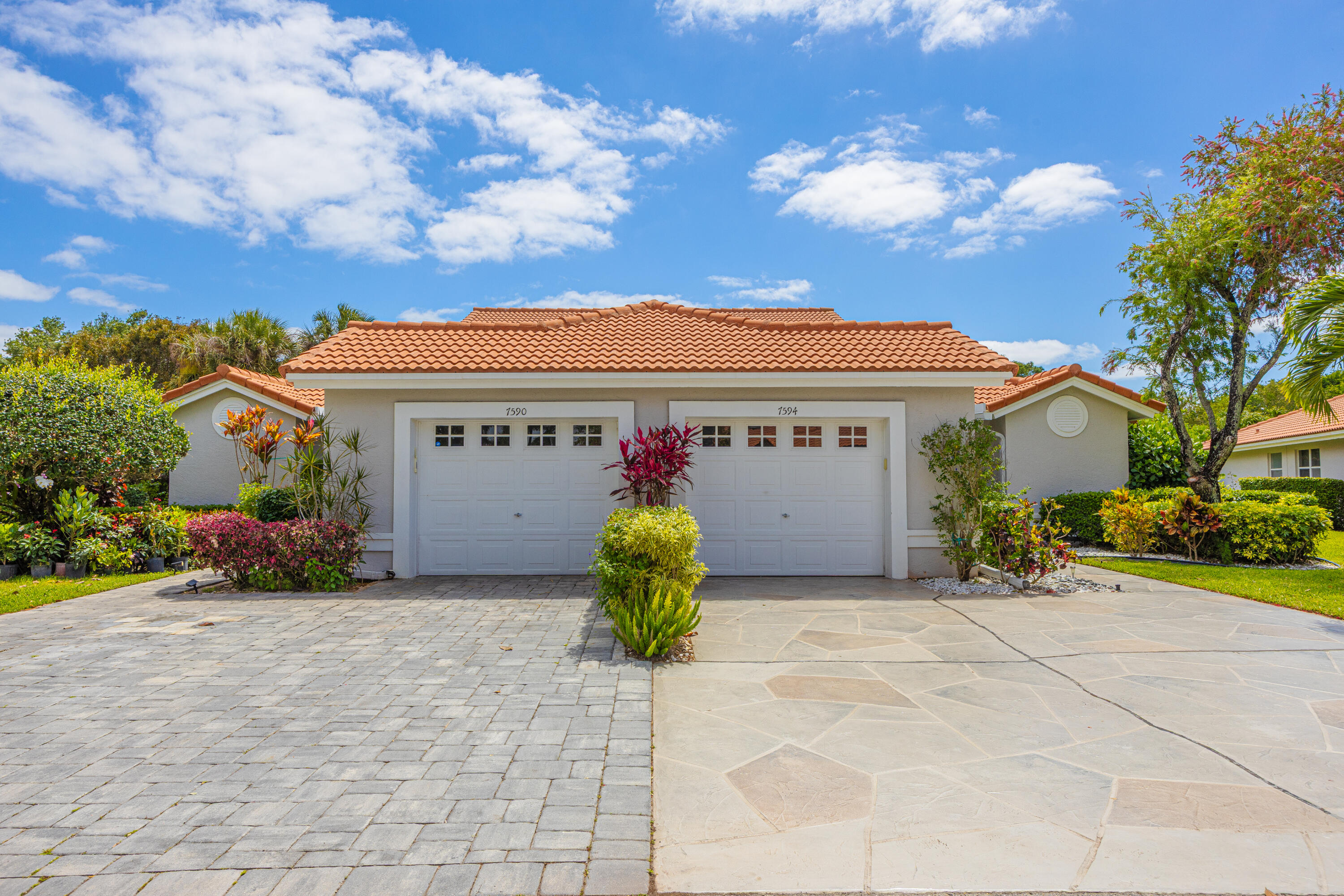 7594 Seafoam Court