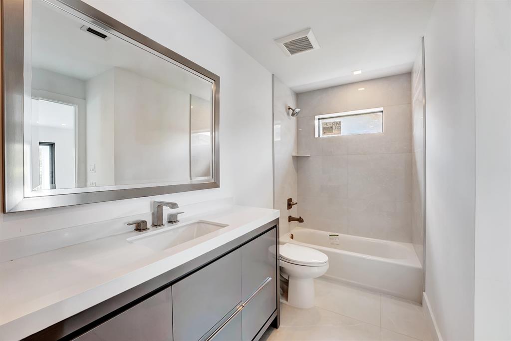 Delaire Country Club - Residential