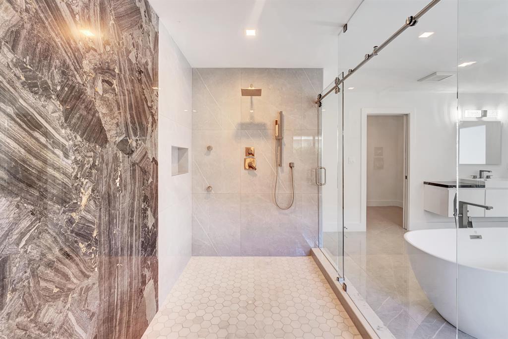 Delaire Country Club - Residential