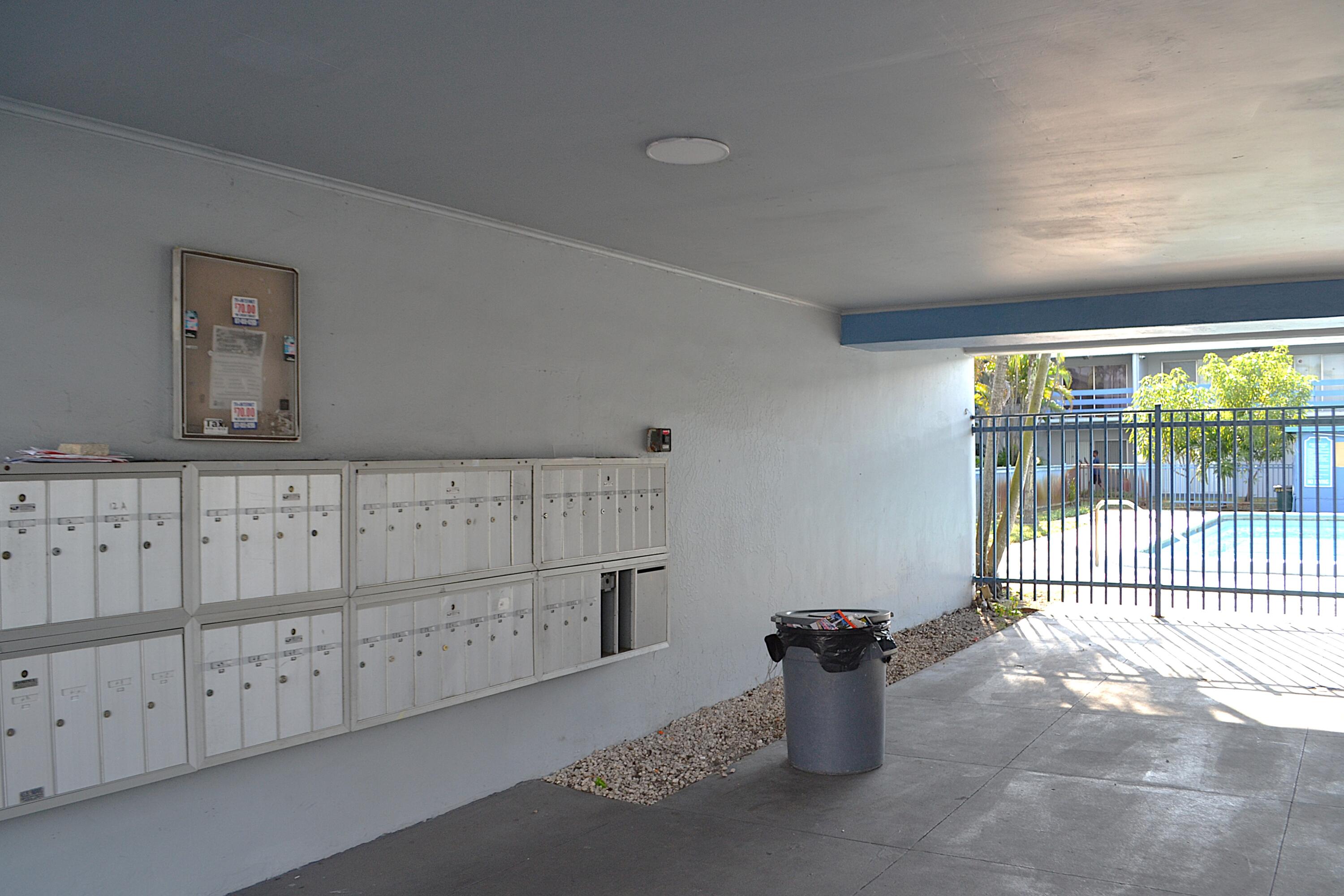 KINGSTON TOWERS - Residential Lease