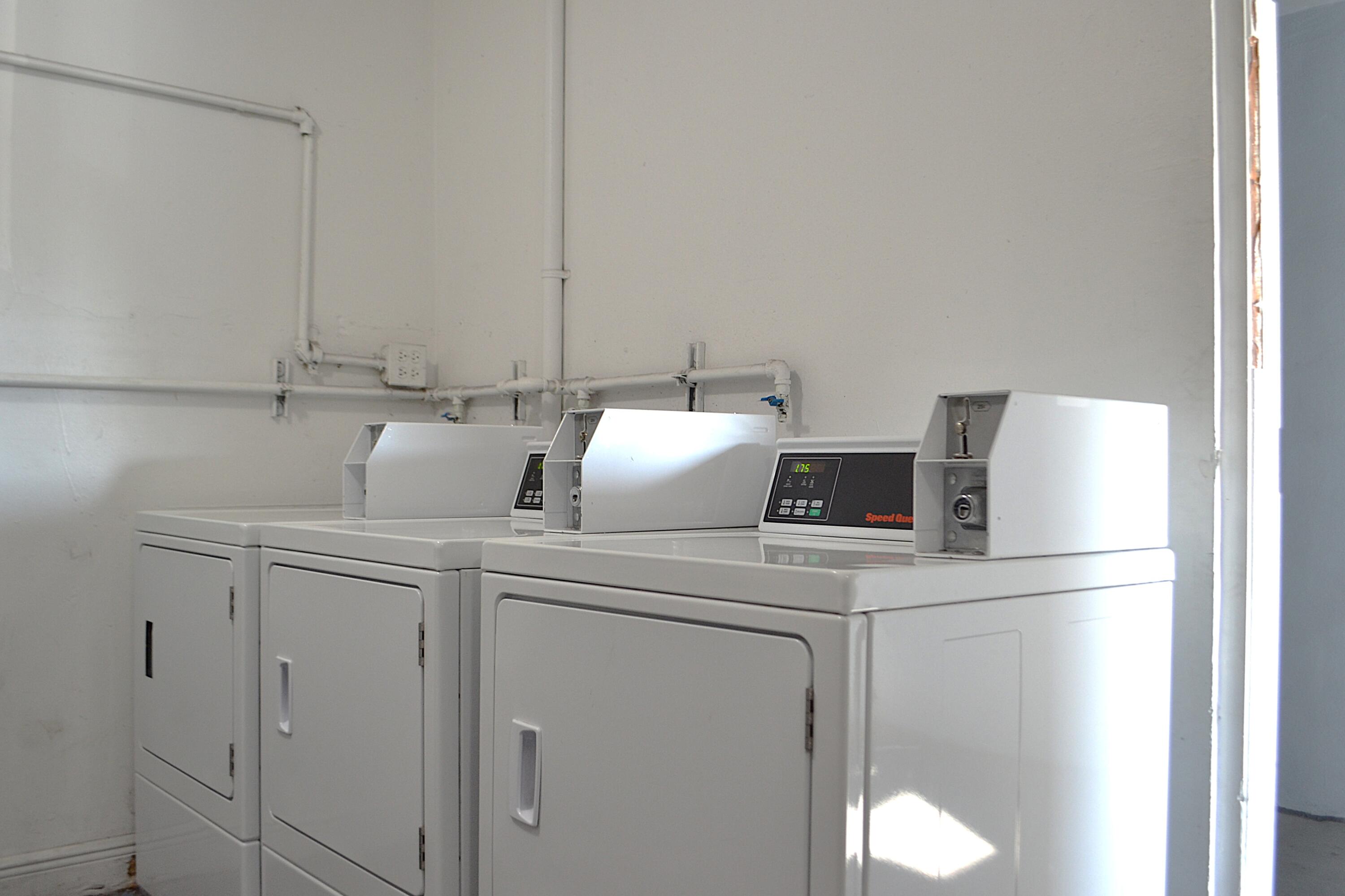 KINGSTON TOWERS - Residential Lease