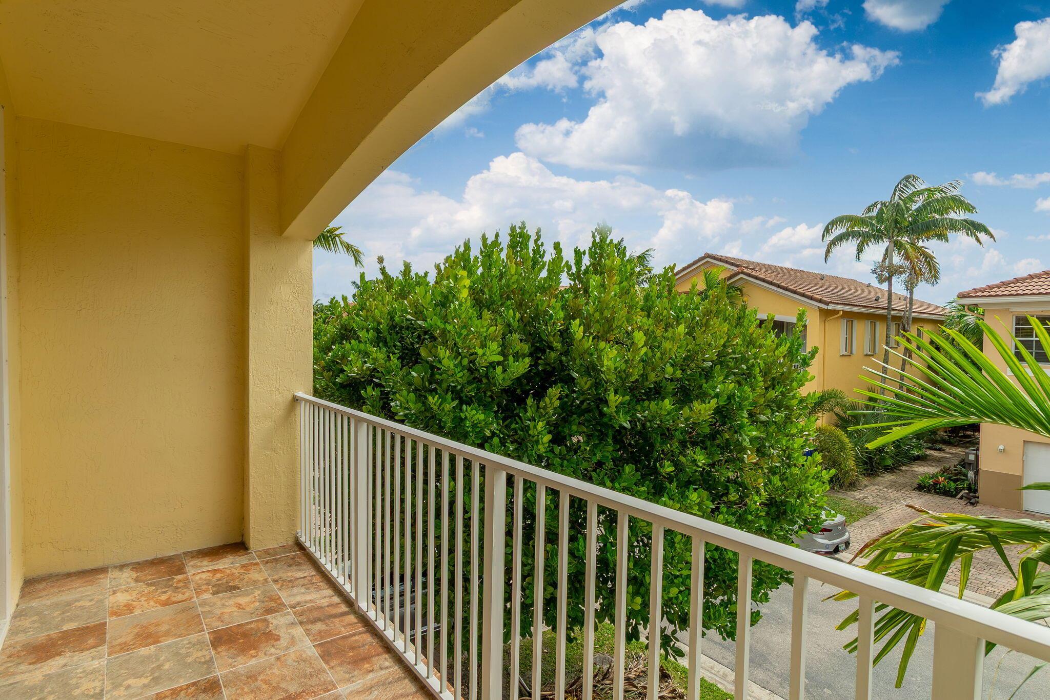 SIERRA BAY - Residential