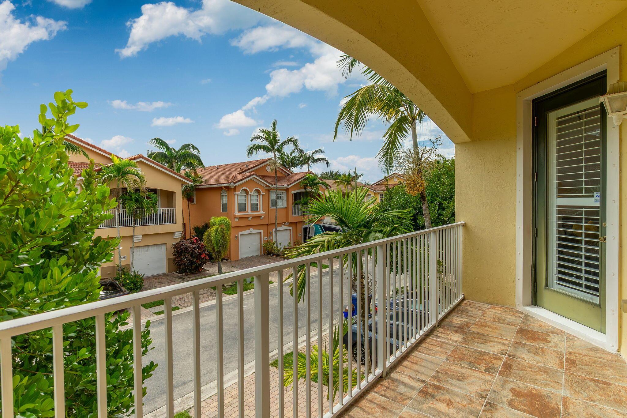 SIERRA BAY - Residential