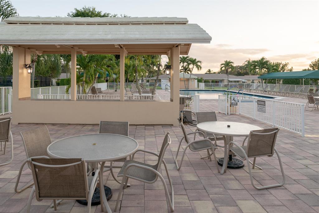 BOCA LAKES CONDO - Residential