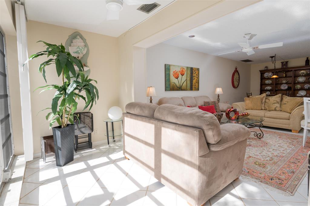 BOCA LAKES CONDO - Residential