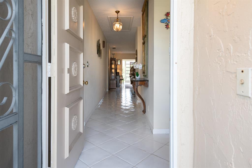 BOCA LAKES CONDO - Residential