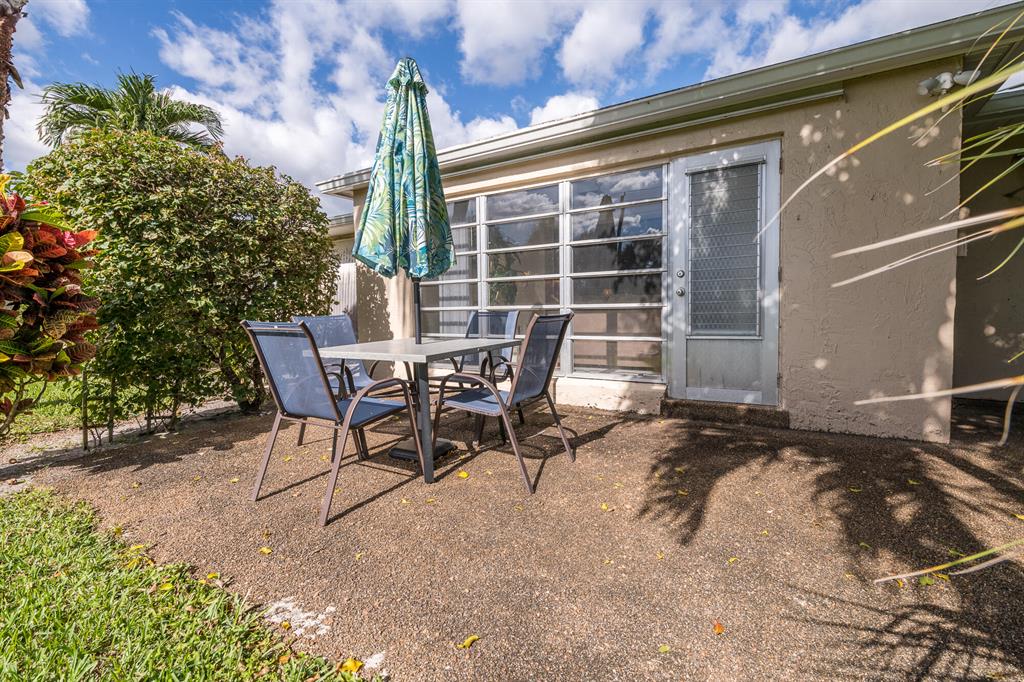 BOCA LAKES CONDO - Residential