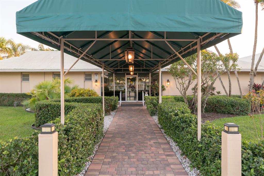 BOCA LAKES CONDO - Residential