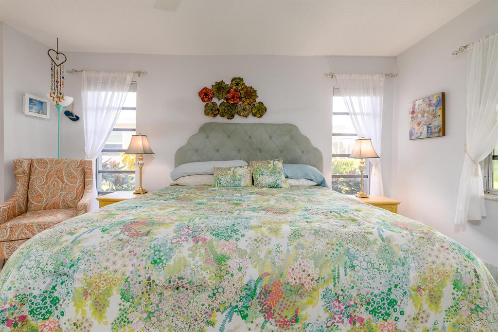 BOCA LAKES CONDO - Residential