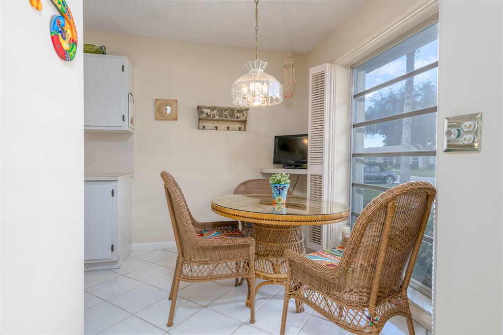 BOCA LAKES CONDO - Residential