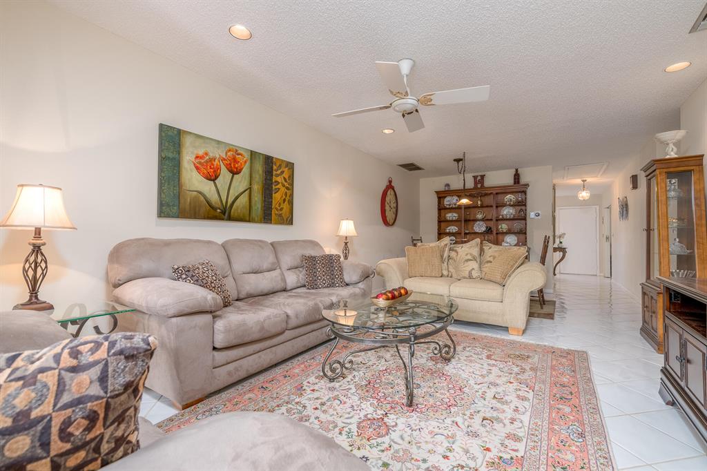 BOCA LAKES CONDO - Residential