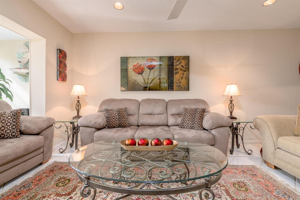 BOCA LAKES CONDO - Residential